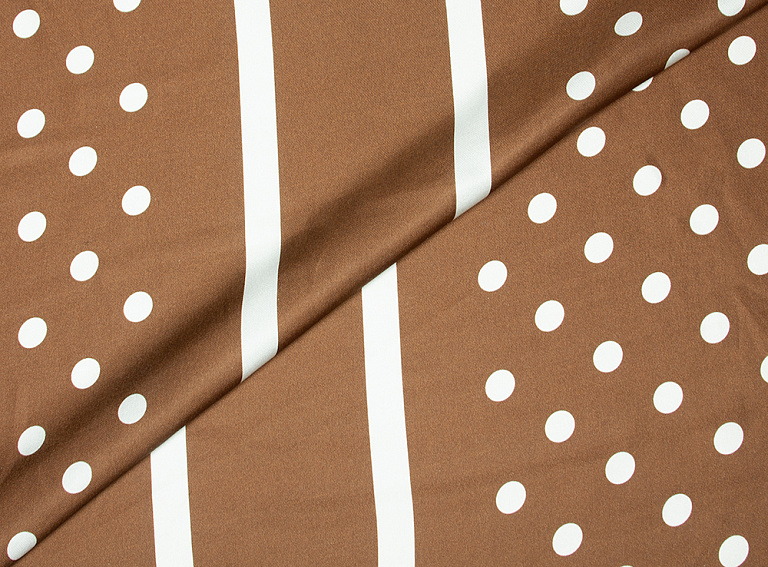 Фото ткани Твиловый шелк (купон), цвет - коричневый, молочный, полоска, горох