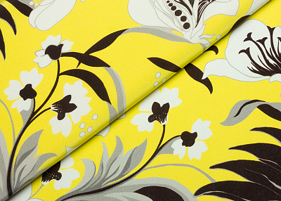 Фото ткани Натуральный шелк тип Valentino (купон), цвет - желтый, коричневый, молочный, цветы