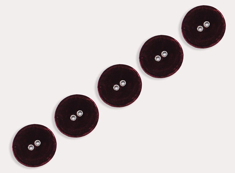 Фото ткани Пуговица бархатная круглая, цвет - бордовый