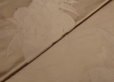 Фото ткани Натуральный шелк с цветами, цвет - бежевый
