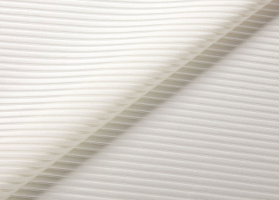 Фото ткани Однотонная плотная атласная ткань, цвет - молочный в полоску