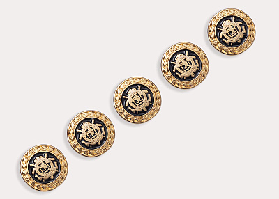 Фото ткани Пуговица круглая металлическая с гербом, цвет - черный и золотой