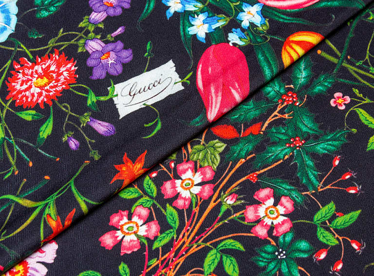 Фото ткани Трикотаж тип Gucci с рисунком, цвет - желтый, красный, зеленый, черный, голубой, оранжевый, цветы