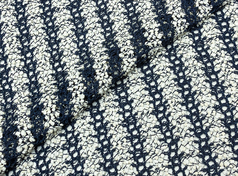 Фото ткани Вязаное полотно тип Chanel в полоску, цвет - синий, молочный