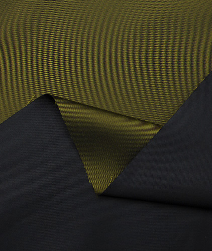Плащевая ткань с шелком тип Ermenegildo Zegna, цвет - зеленовато-золотой. Изображение 3