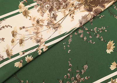 Фото ткани Натуральный шелк тип Valentino, цвет - зеленый в полоску