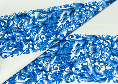 Фото ткани Натуральный шелк тип Valentino с рисунком, цвет - синий, молочный, полоска
