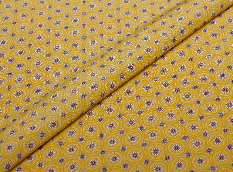 Фото ткани Шелковый креп Liberty, цвет - желтый и цветы