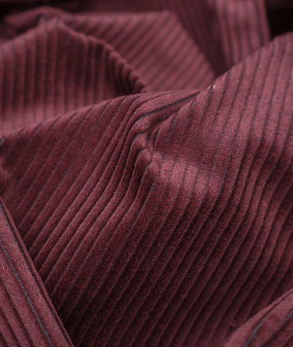 Хлопковый вельвет тип Brunello Cucinelli, цвет - бордовый. Изображение 4