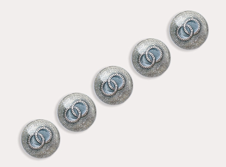 Фото ткани Пуговица круглая тип Chanel, цвет - серо-голубой