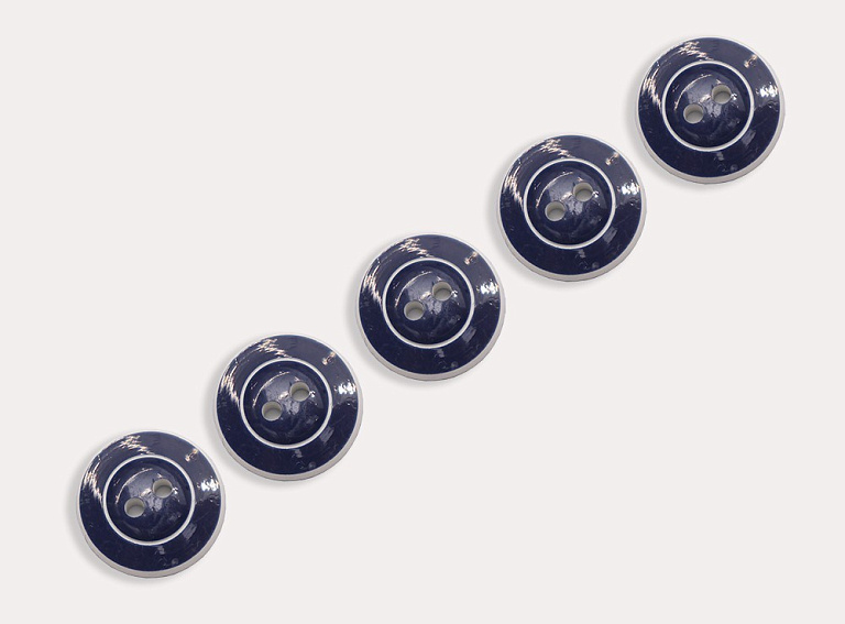Фото ткани Пуговица круглая (пластик), цвет - синий
