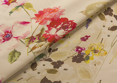 Фото ткани Натуральный шелк с рисунком, цвет - бежевый