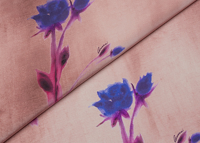 Фото ткани Натуральный шелк тип Gucci (купон), цвет - синий, розовый, фуксия, цветы