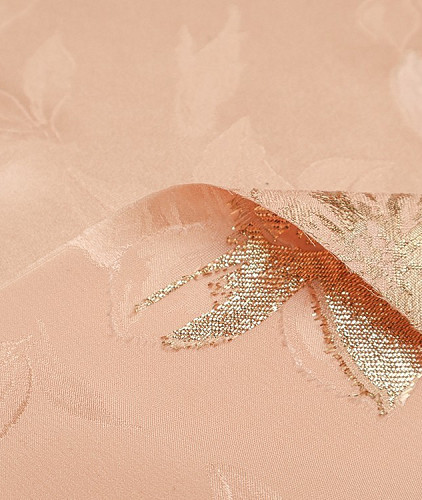 Жаккардовый шелк с цветами и люрексом тип Valentino, цвет - персиковый. Изображение 2