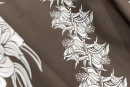 Хлопковая ткань тип Valentino, цвет - белый, коричневый, цветы. Постер для видео